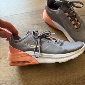 Nike Women's Gray and Peach Sneakers